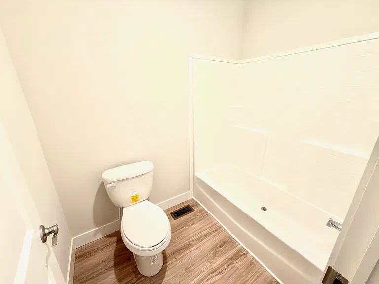 2137 N Royal St — Photo 18