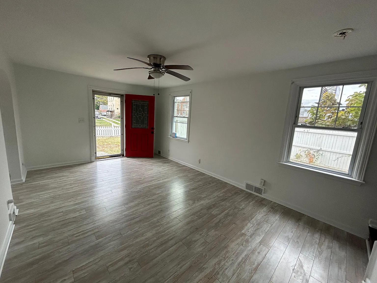 824 Burmont Rd — Photo 3