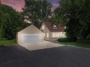 8120 Racine Ave, Wind Lake, WI 53185