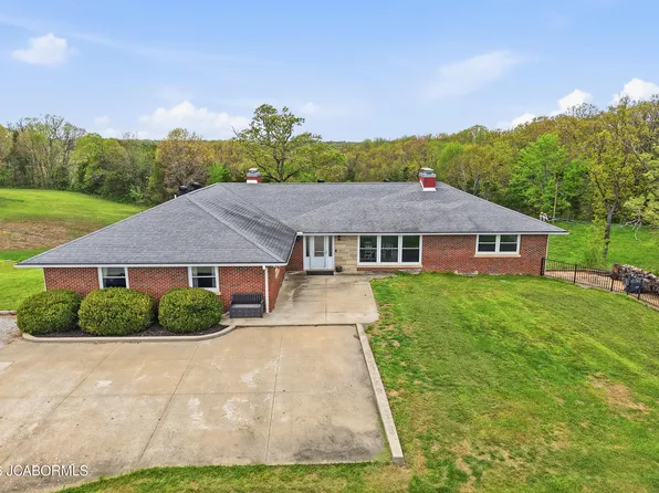2017 Pea Ridge Rd, Centertown, MO 65023