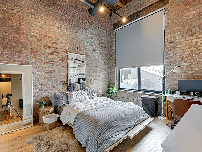 729 N Sangamon St #203 — Photo 17