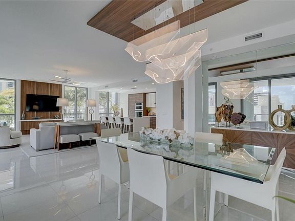 3rd image of 100 E Las Olas #3101