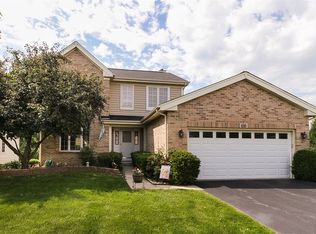 616 Rose Ln, Bartlett, IL