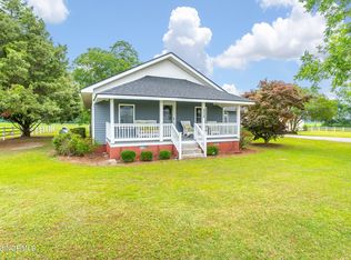 3216 Willow Green Rd, Ayden, NC 28513