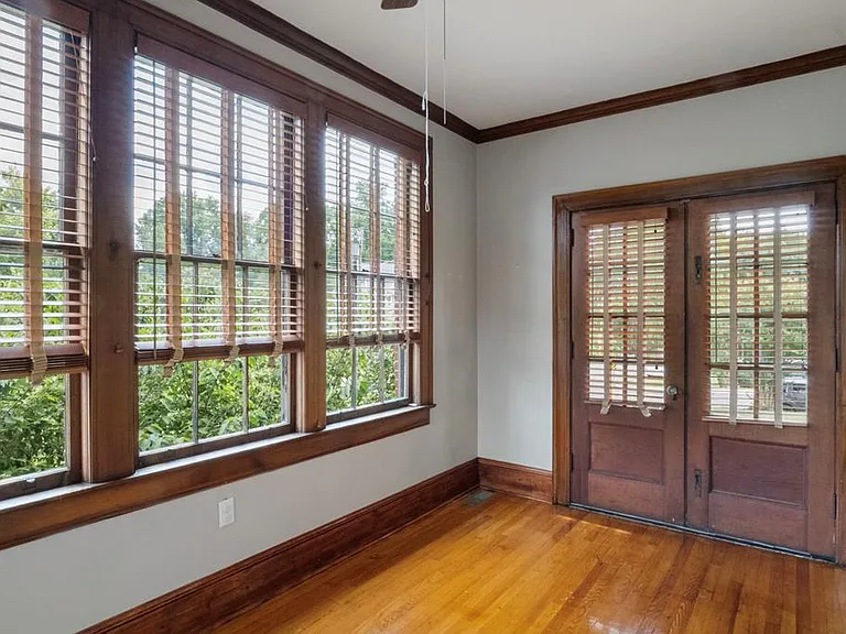 290 Long Crescent Dr — Photo 25