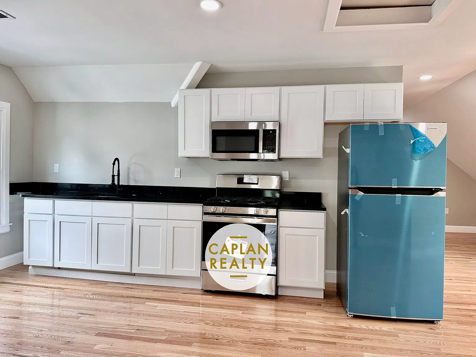 3 bed, $1,750 — Photo 3