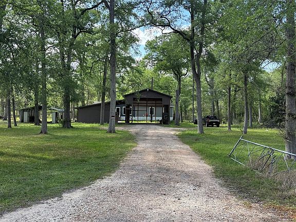 2nd image of 563 Forrest Lawn