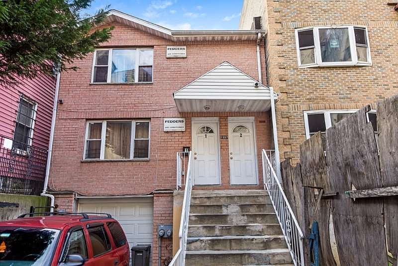 2nd image of 1997 Anthony Ave