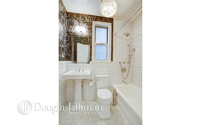 Sold by Douglas Elliman | media 37
