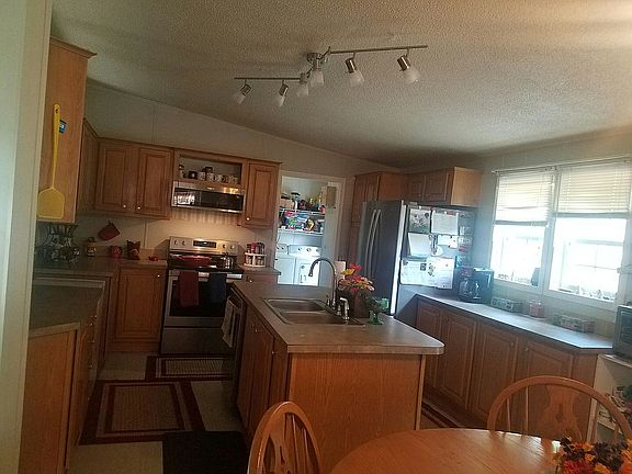 4th image of 740 Louisa Farms Ln