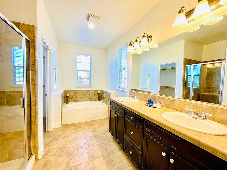 Barnhill Dr — Photo 11