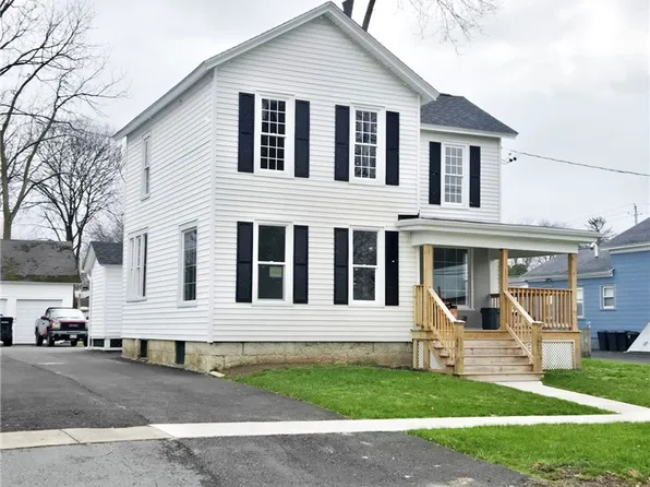 30 Evans St, Auburn, NY 13021