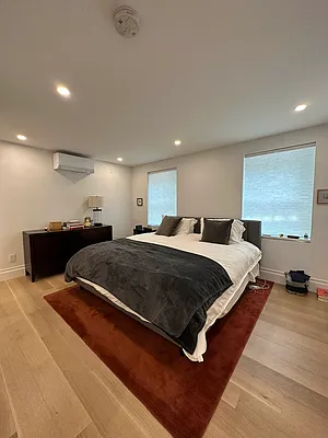 Rented by Douglas Elliman | media 23