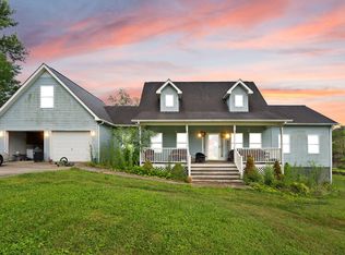 314 Springfield Ln, Jacksboro, TN 37757