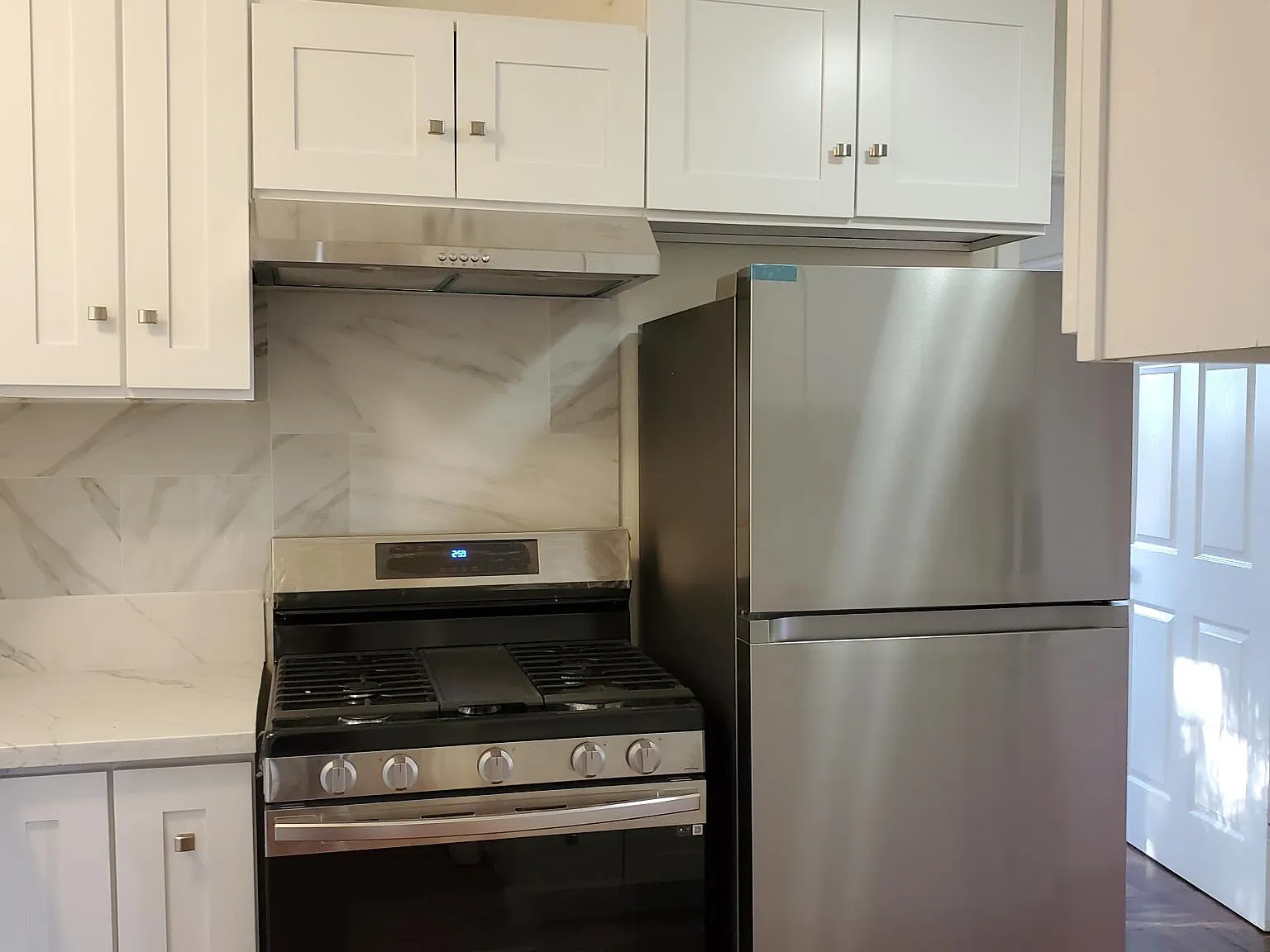 2570 W 5th St — Photo 3