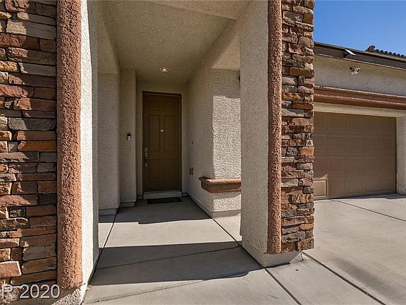 3rd image of 4852 Harold St