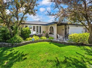 9205 S Komensky Ave, Oak Lawn, IL