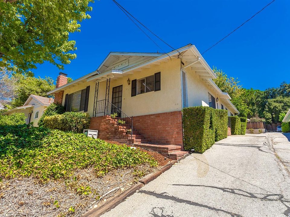 2nd image of 9854 Amanita Ave