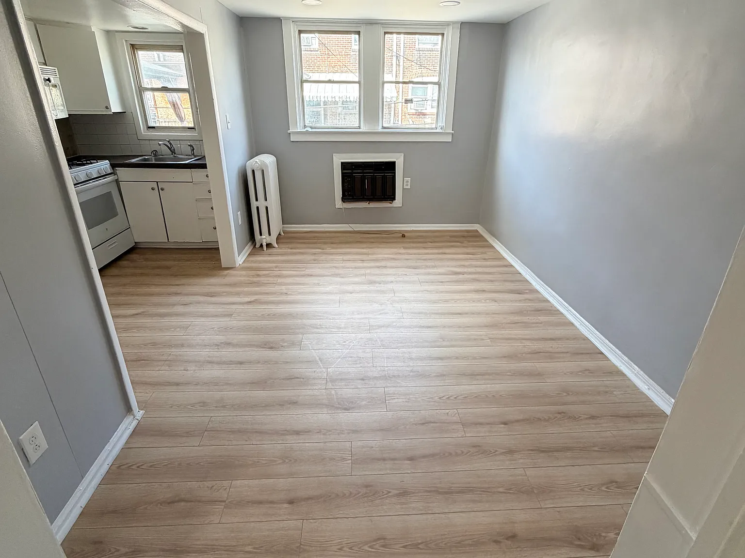 3 bed, 1107 sqft, $1,595 — Photo 3