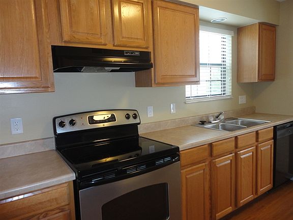 5th image of 1543 Barrington Ct
