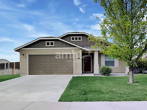1610 W Tamarack Dr Photo 1