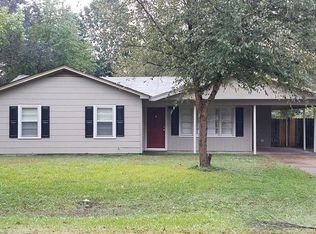 1309 N Saint Marys Cir, Greenville, MS 38703