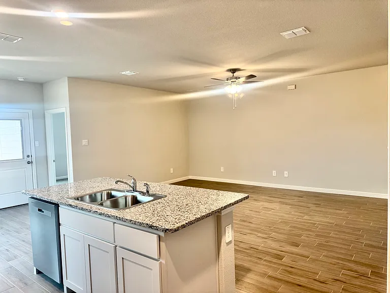 4369 Mill Stream Ln — Photo 3