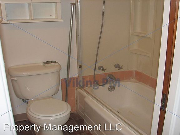 4th image of 525 NW 4th St #8