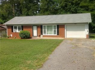 1770 Brushy Mountain Rd, Wilkesboro, NC 28697