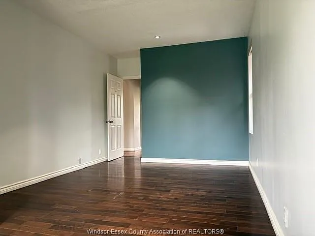 1370 Bruce Ave — Photo 9