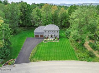 11 Beacon Hollow Dr, Queensbury, NY 12804