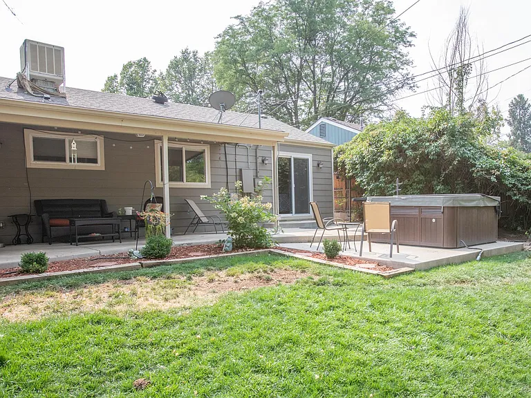 3401 S Glencoe St — Photo 4