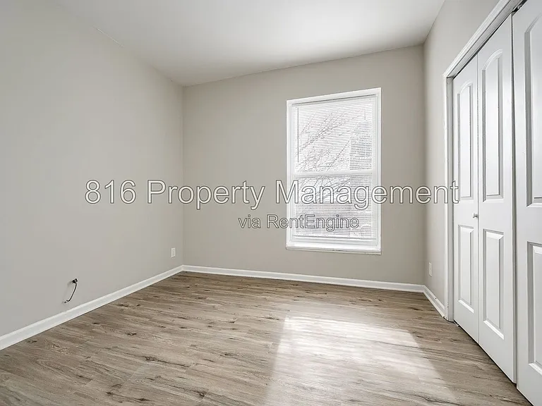 301 Benton Blvd #4 — Photo 17