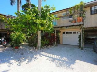 6913 Holmes Blvd, Holmes beach, FL 34217