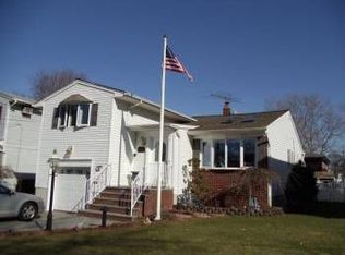 10 Van Riper Pl, Nutley, NJ 07110