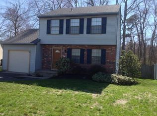 7 Woodvale Ct, Atco, NJ 08004