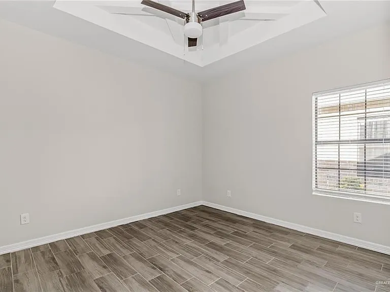 1005 W La Pointe Ave #3 — Photo 6