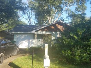 3 Circle C St, Orange, TX 77630