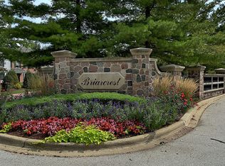 5211 Hilltop Rd, Long Grove, IL 60047