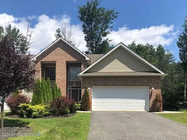 39 Pine Tree Dr, Covington Township, PA 18424