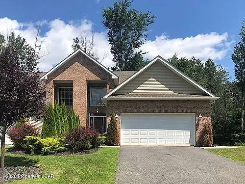 39 Pine Tree Dr Photo 1