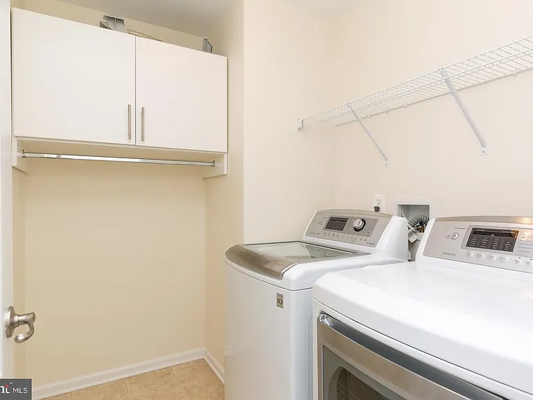 15 Overlook Dr — Photo 24