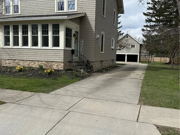 516 North St, East Aurora, NY 14052