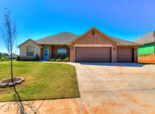3216 Wood Valley Rd, Norman, OK 73071