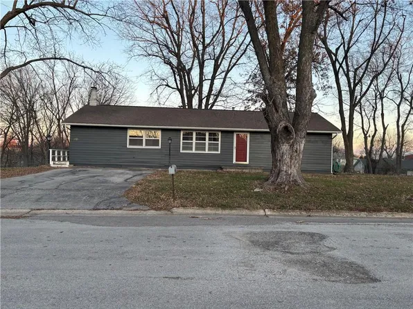 110 O E Ave, Excelsior Springs, MO 64024