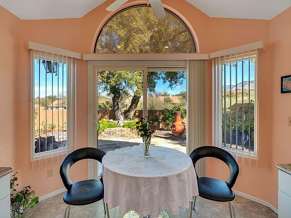 2nd image of 1371 E Stoney Canyon Cir