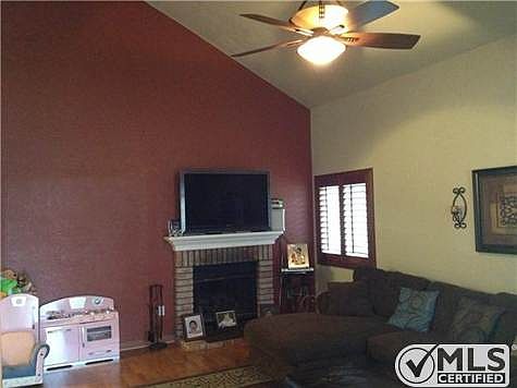 3rd image of 2404 Lake Forest St