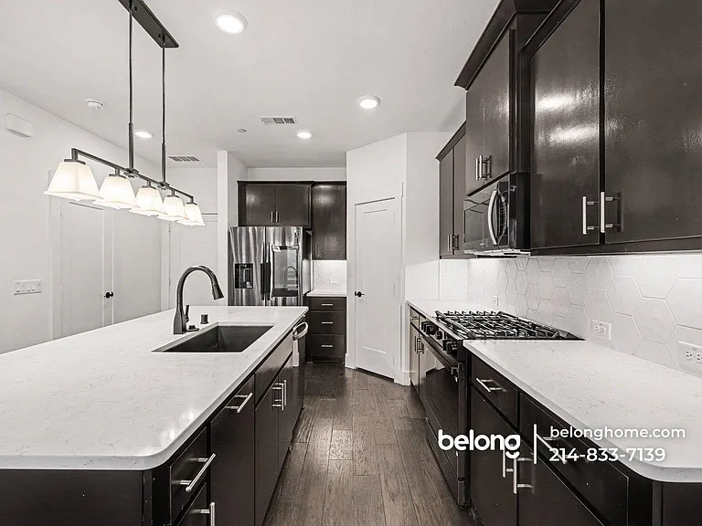 860 Bandera Ct — Photo 8