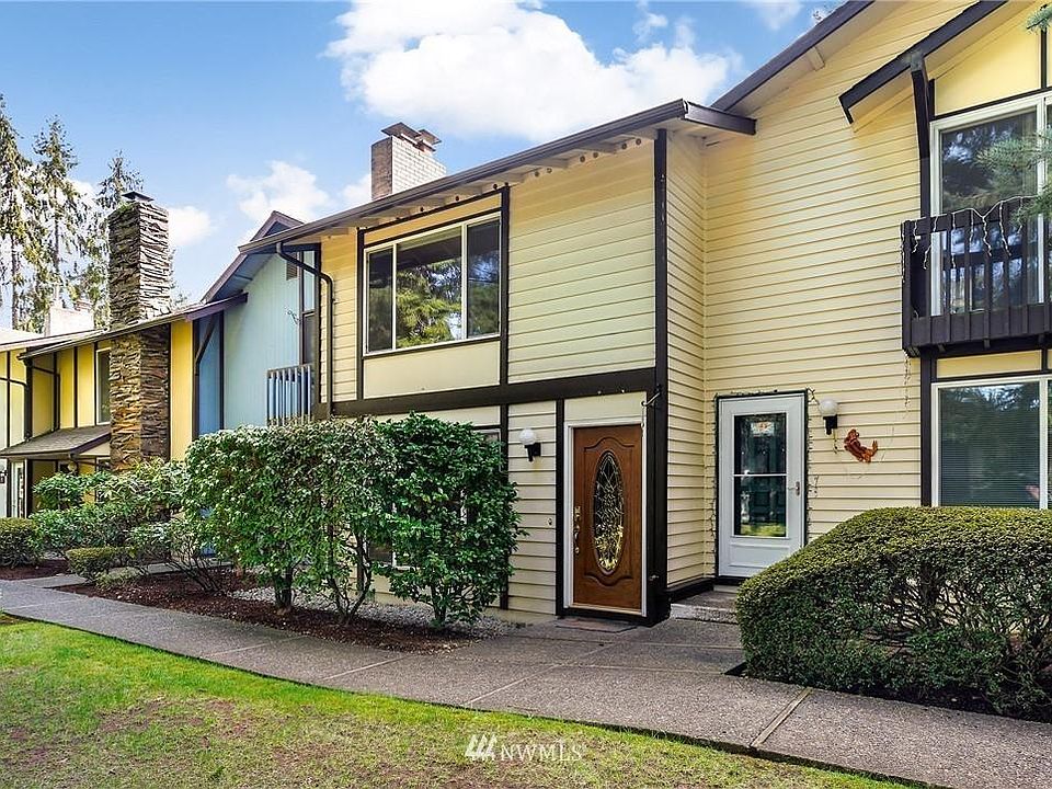1st image of 1717 150th Ave SE #6