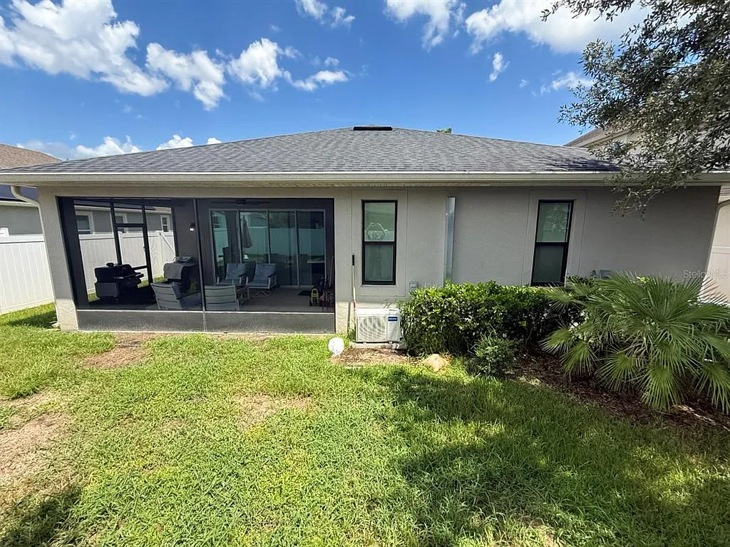4 bed, 2.5 bath, 2170 sqft, $3,150 — Photo 3